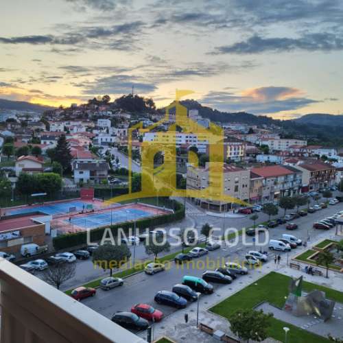 Apartamento T3 Venda em Póvoa de Lanhoso (Nossa Senhora do Amparo),Póvoa de Lanhoso