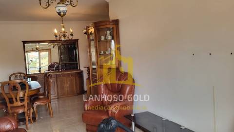 Apartamento T3 Venda em Póvoa de Lanhoso (Nossa Senhora do Amparo),Póvoa de Lanhoso