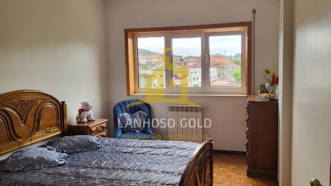 Apartamento T3 Venda em Póvoa de Lanhoso (Nossa Senhora do Amparo),Póvoa de Lanhoso