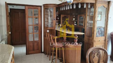 Apartamento T3 Venda em Póvoa de Lanhoso (Nossa Senhora do Amparo),Póvoa de Lanhoso
