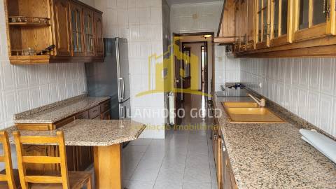 Apartamento T3 Venda em Póvoa de Lanhoso (Nossa Senhora do Amparo),Póvoa de Lanhoso