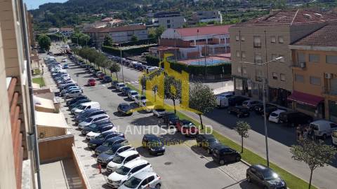 Apartamento T3 Venda em Póvoa de Lanhoso (Nossa Senhora do Amparo),Póvoa de Lanhoso