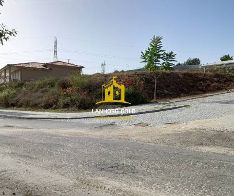 Lote de Terreno  Venda em Campos e Louredo,Póvoa de Lanhoso