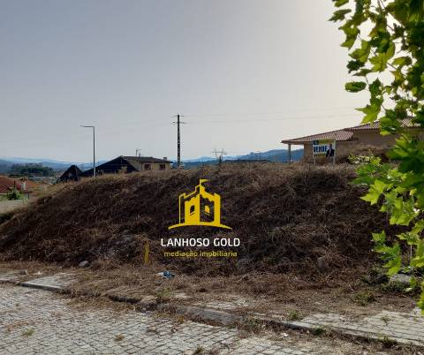 Lote de Terreno  Venda em Campos e Louredo,Póvoa de Lanhoso