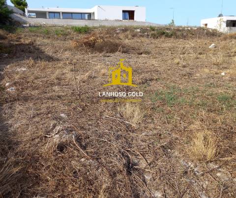 Lote de Terreno  Venda em Campos e Louredo,Póvoa de Lanhoso