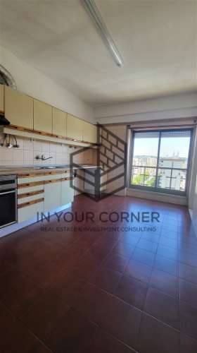 Apartamento T2 Arrendamento em Loures,Loures