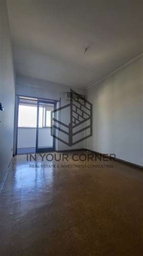 Apartamento T2 Arrendamento em Loures,Loures