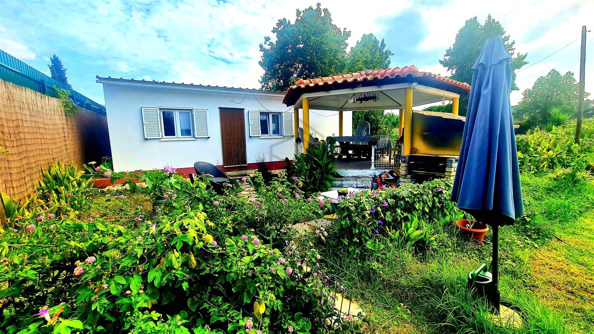 Moradia T3 Arrendamento em Azeitão (São Lourenço e São Simão),Setúbal