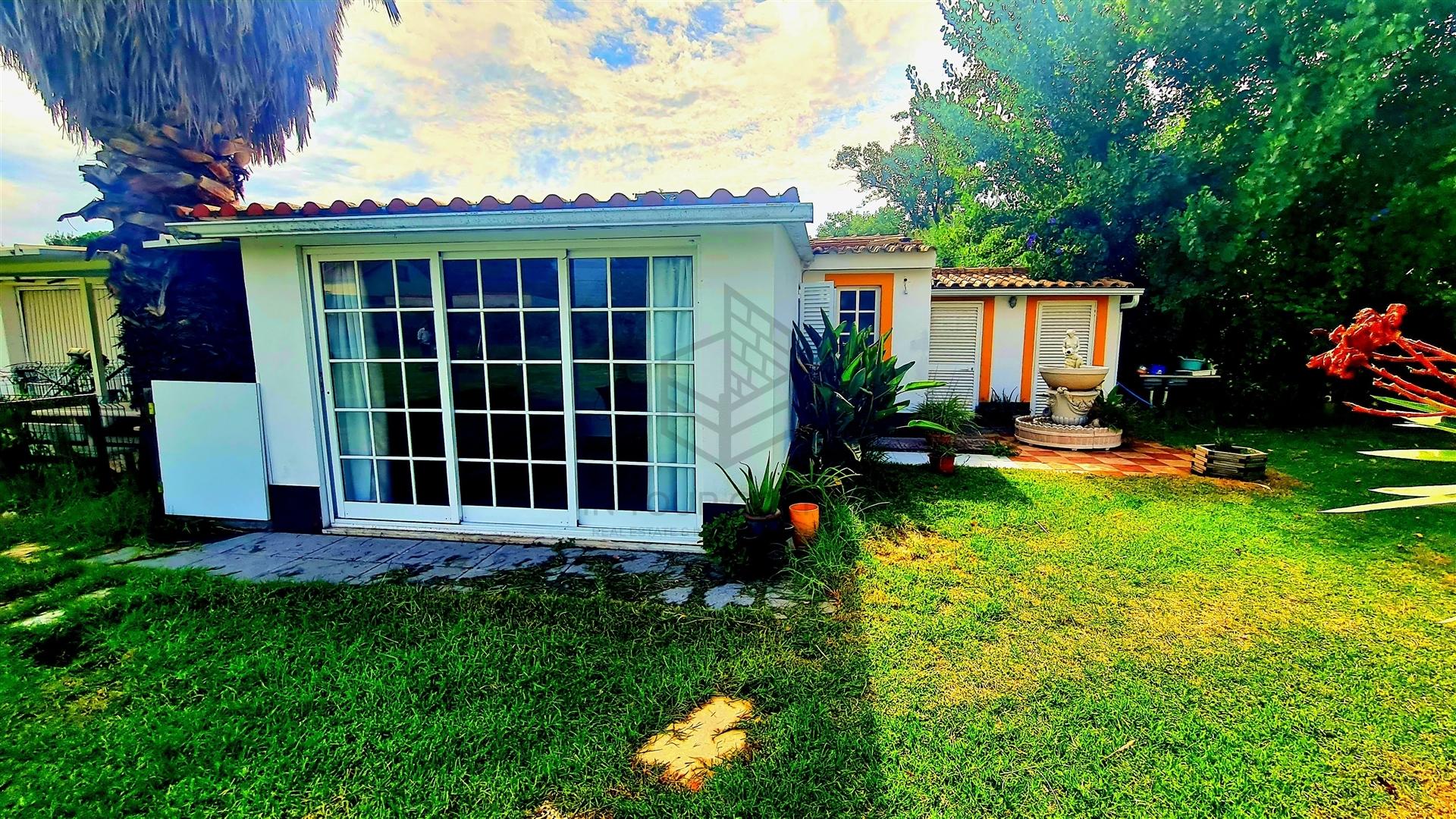 Moradia T2 Arrendamento em Azeitão (São Lourenço e São Simão),Setúbal