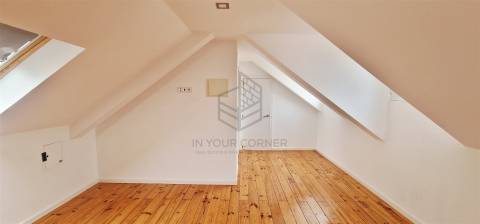 Apartamento T2 DUPLEX Arrendamento em Belém,Lisboa