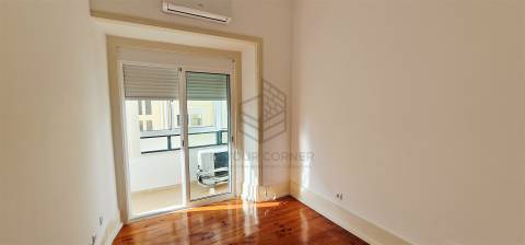 Apartamento T2 Venda em São Vicente,Lisboa