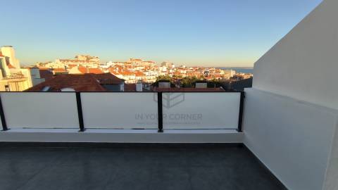 Apartamento T4 DUPLEX Venda em São Vicente,Lisboa