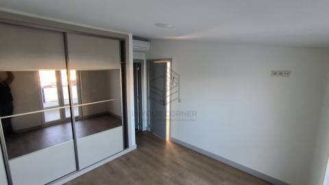 Apartamento T4 DUPLEX Venda em São Vicente,Lisboa