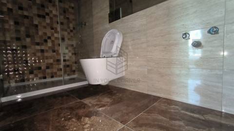 Apartamento T4 DUPLEX Venda em São Vicente,Lisboa