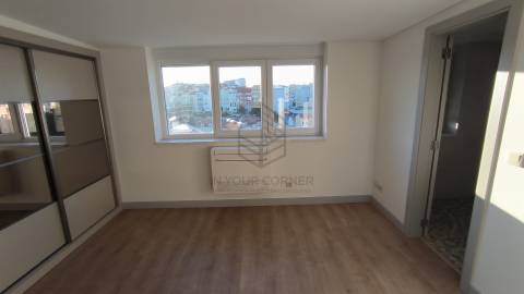 Apartamento T4 DUPLEX Venda em São Vicente,Lisboa