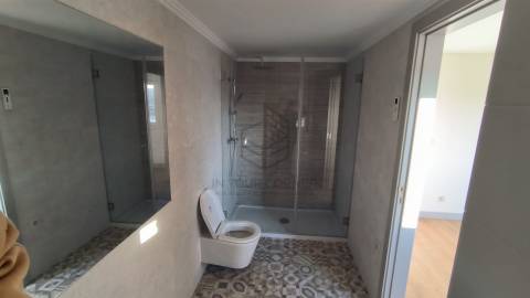 Apartamento T4 DUPLEX Venda em São Vicente,Lisboa