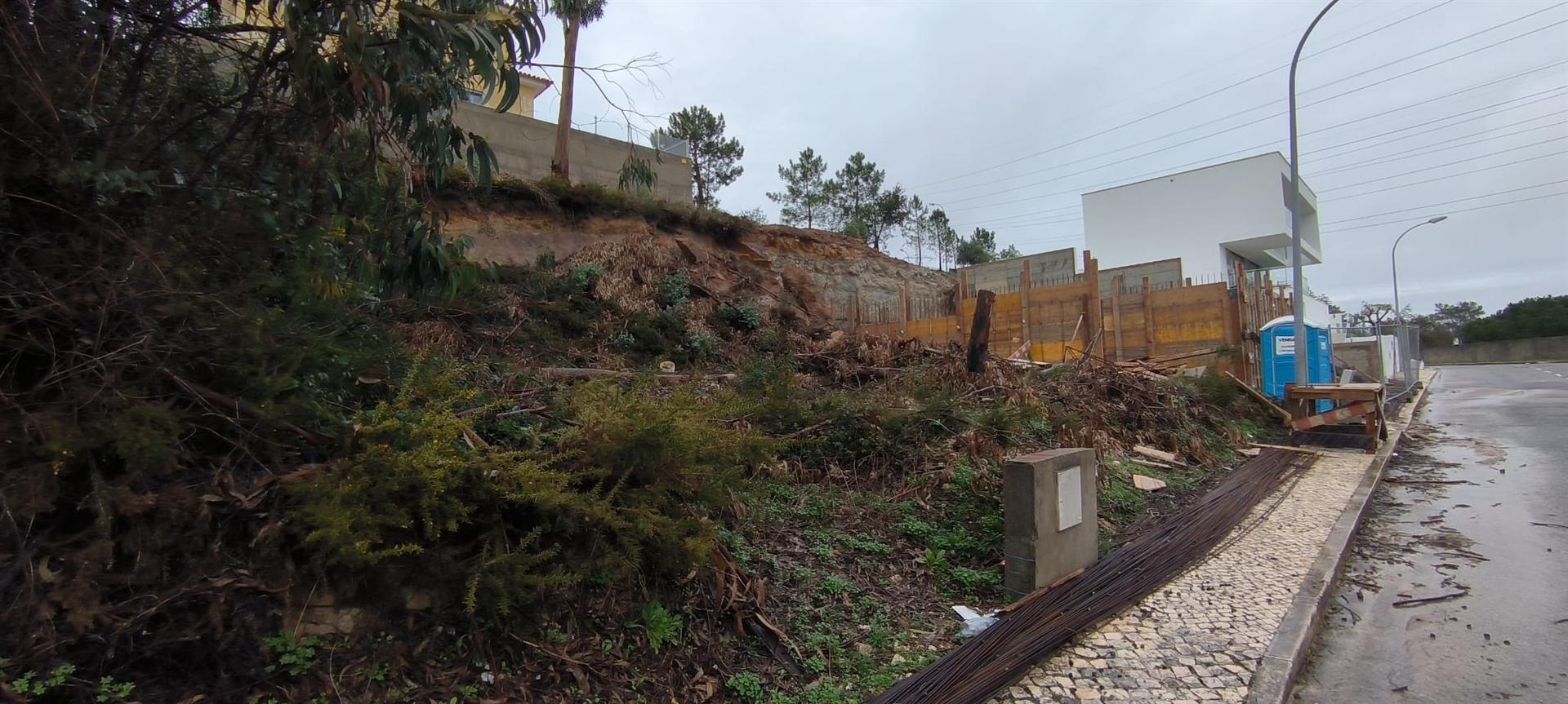 Lote de Terreno  Venda em Almargem do Bispo, Pêro Pinheiro e Montelavar,Sintra