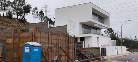 Lote de Terreno  Venda em Almargem do Bispo, Pêro Pinheiro e Montelavar,Sintra