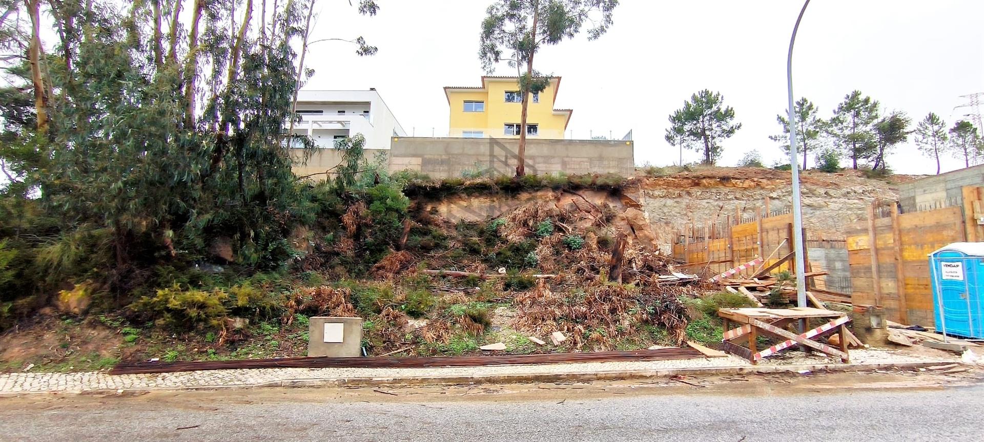 Lote de Terreno  Venda em Almargem do Bispo, Pêro Pinheiro e Montelavar,Sintra