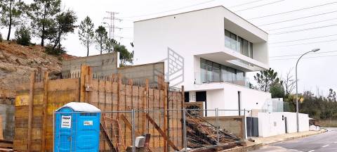 Lote de Terreno  Venda em Almargem do Bispo, Pêro Pinheiro e Montelavar,Sintra