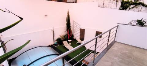 Moradia T5 Venda em Ramada e Caneças,Odivelas