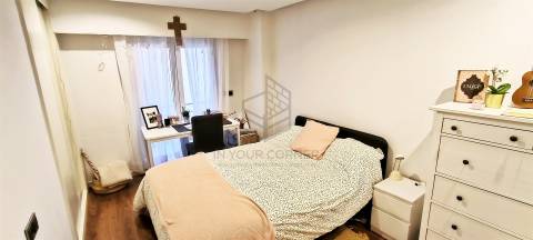 Moradia T5 Venda em Ramada e Caneças,Odivelas