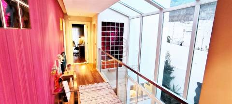 Moradia T5 Venda em Ramada e Caneças,Odivelas