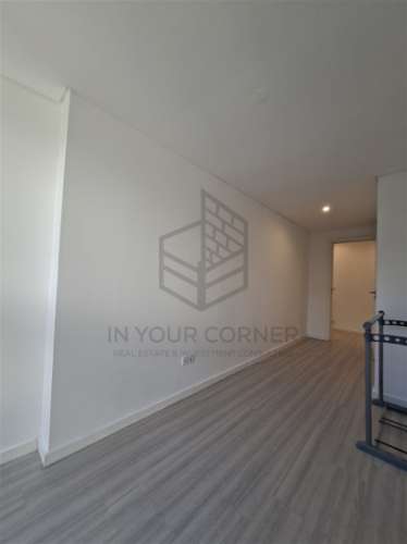 Apartamento T3 Arrendamento em Estrela,Lisboa