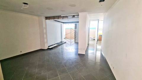 #Amadora #Investimento #Loja #EspaçoComercial #Negócio #Imobiliário #Oportunidade