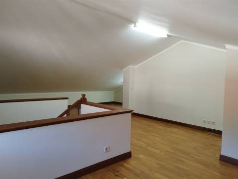 Moradia Geminada T3+1 Venda em Areosa,Viana do Castelo