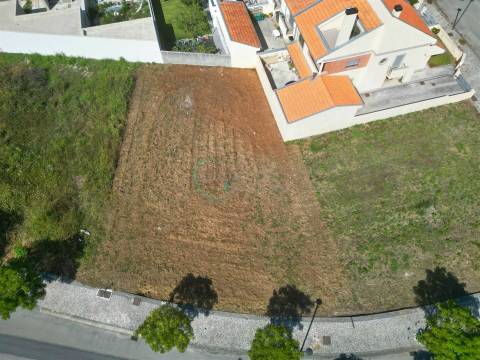 Terreno para construção com projeto aprovado _ Urbanização dos Mélias, Santa Joana