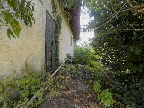 Moradia para Restaurar  Venda em Oliveirinha,Aveiro