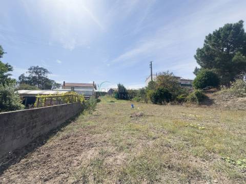 Moradia para Restaurar  Venda em Oliveirinha,Aveiro