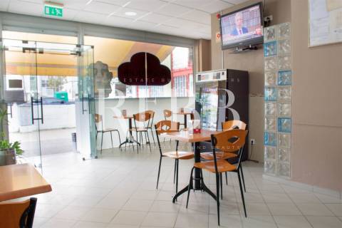 Loja  Venda em Baixa da Banheira e Vale da Amoreira,Moita