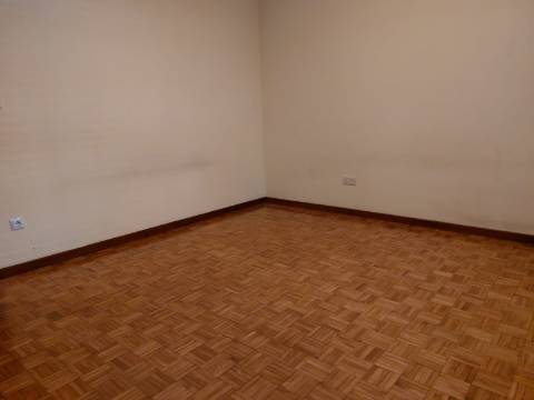 Apartamento T1+1 Venda em Mafamude e Vilar do Paraíso,Vila Nova de Gaia