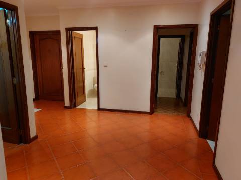 Apartamento T1+1 Venda em Mafamude e Vilar do Paraíso,Vila Nova de Gaia