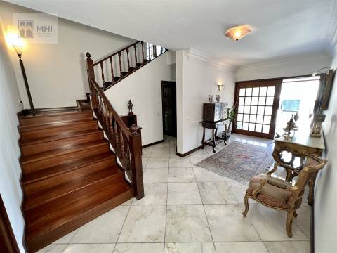 Moradia Isolada T5 Venda em Gulpilhares e Valadares,Vila Nova de Gaia