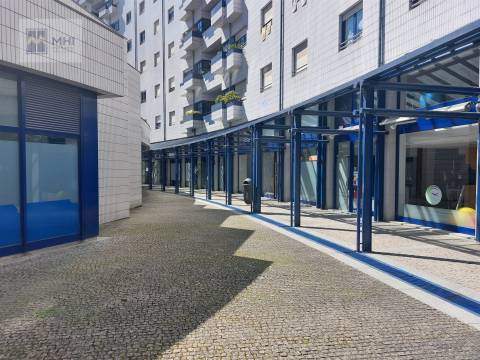 Loja  Venda em Lordelo do Ouro e Massarelos,Porto