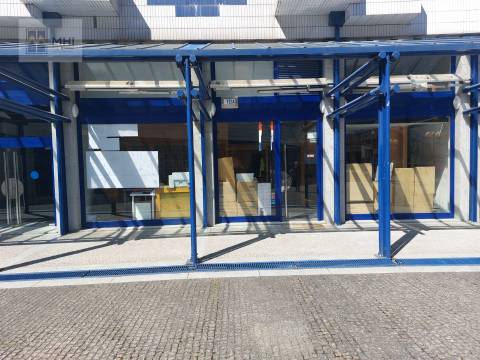 Loja  Venda em Lordelo do Ouro e Massarelos,Porto