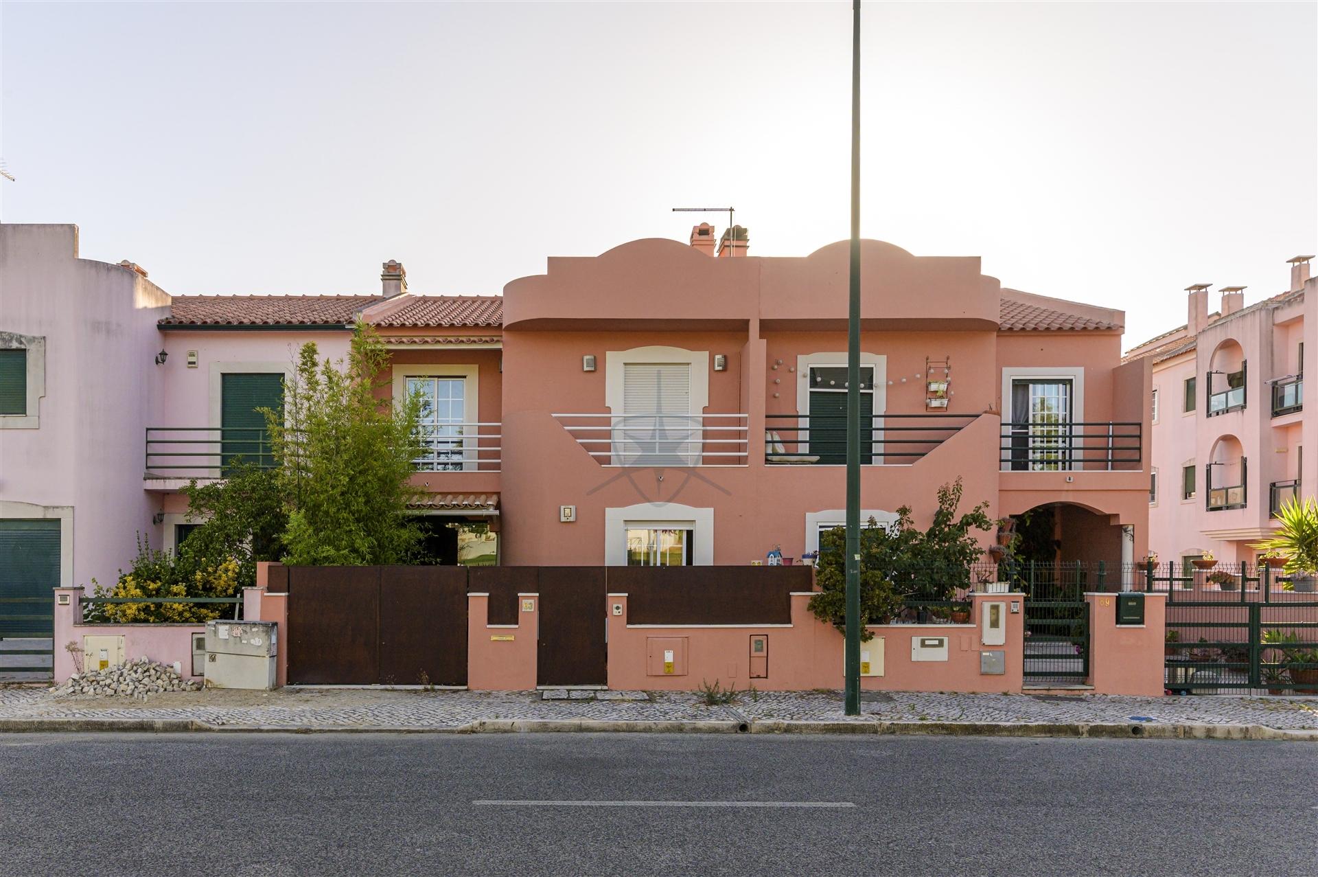 Moradia T3 Venda em Atalaia e Alto Estanqueiro-Jardia,Montijo