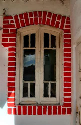 Prédio Misto para Investimento na Avenida dos Pescadores - Montijo