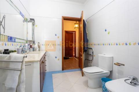 Moradia em Vale Mansos