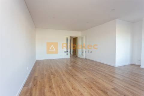 Apartamento T3 em Coruche