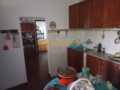 Edifício destinado a arrecadação na Volta do Vale