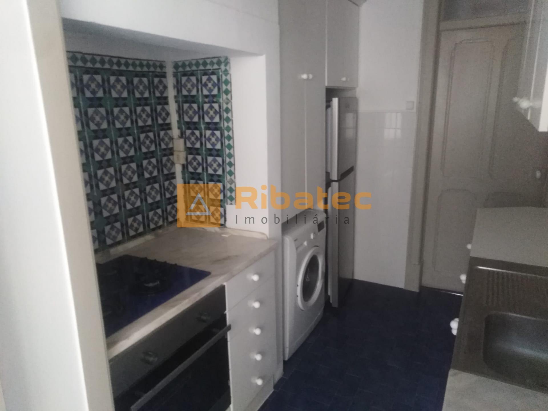 Apartamento T1 Arrendamento em Estrela,Lisboa