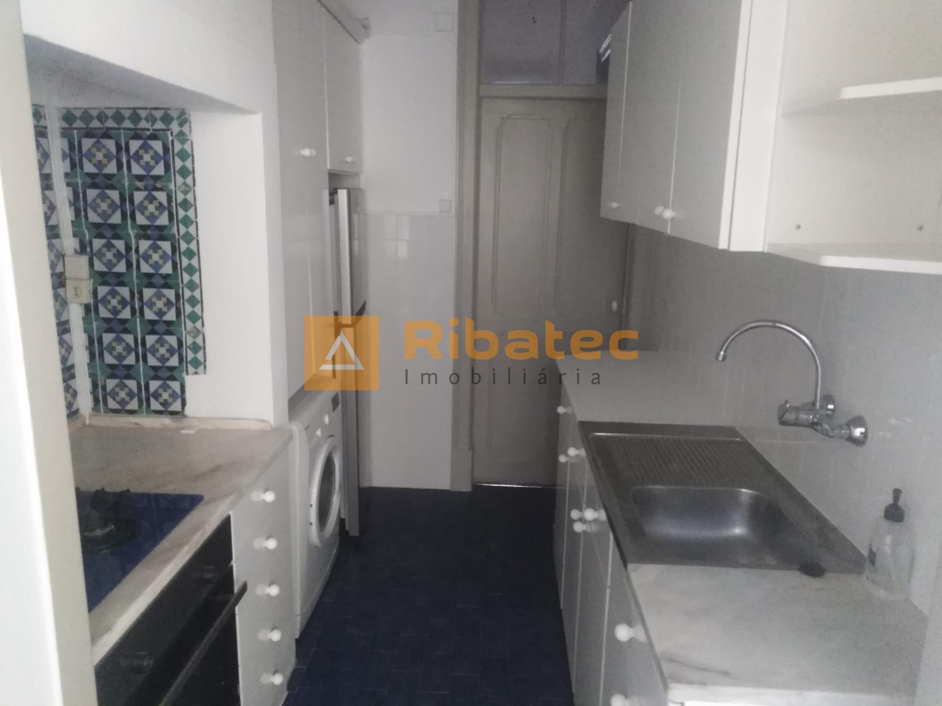 Apartamento T1 Arrendamento em Estrela,Lisboa
