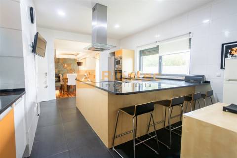 Quinta única localizada na Fajarda