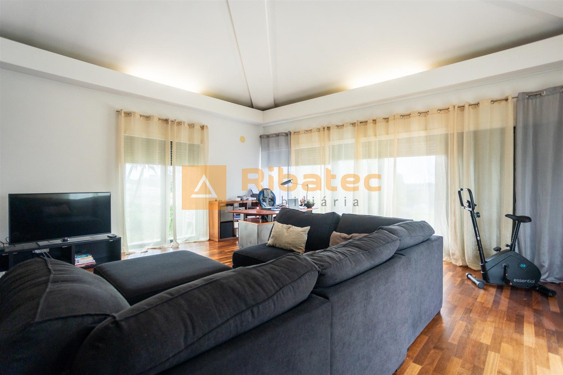 Quinta única localizada na Fajarda