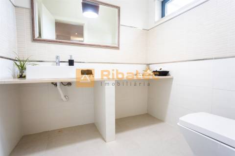 Quinta única localizada na Fajarda