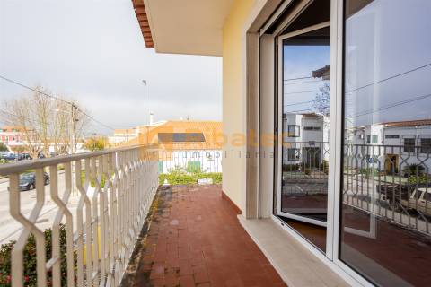 Moradia T5 em Alpiarça